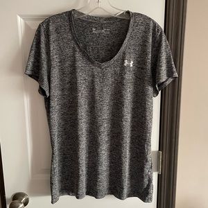 Underarmour Short Sleeve Tshirt—Large